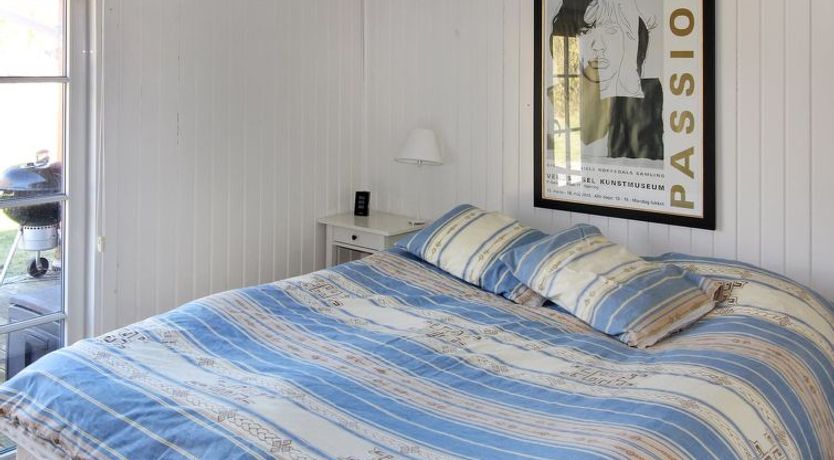 Photo of "Ava" - 1km from the sea