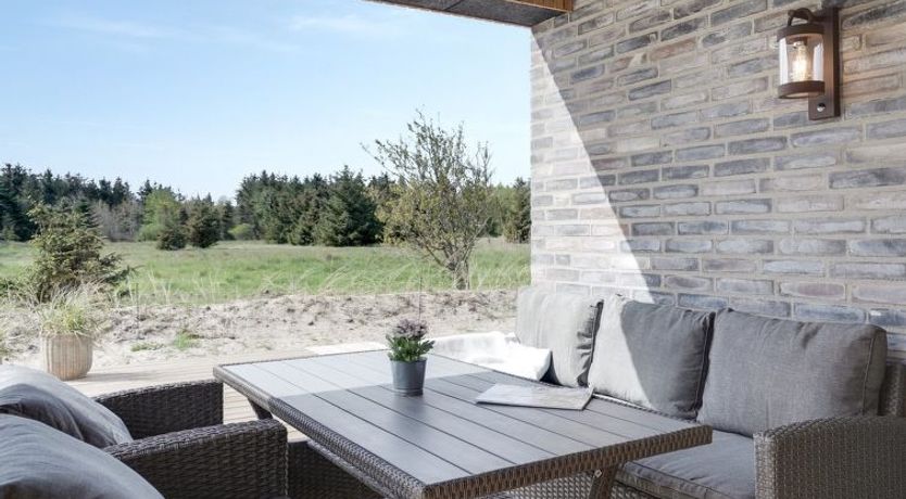 Photo of "Anie" - 950m from the sea