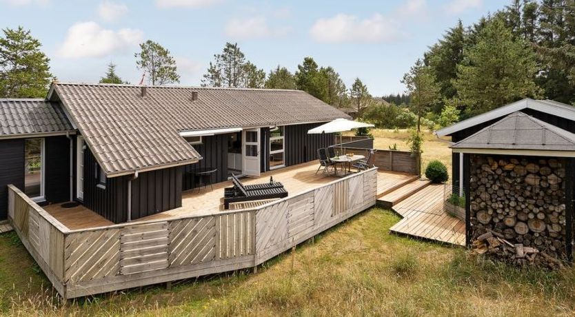 Photo of "Snioulf" - 1km from the sea