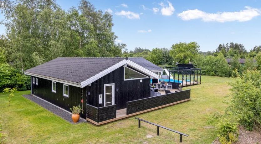 Photo of "Herta" - 700m from the sea