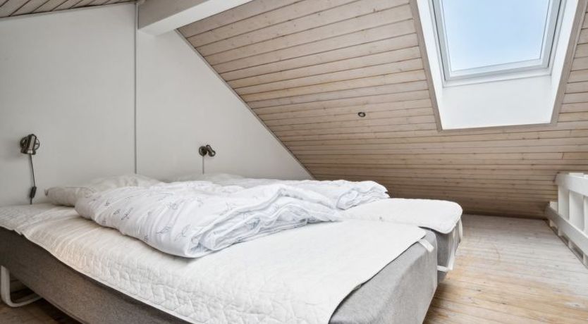 Photo of "Elara" - 200m from the sea