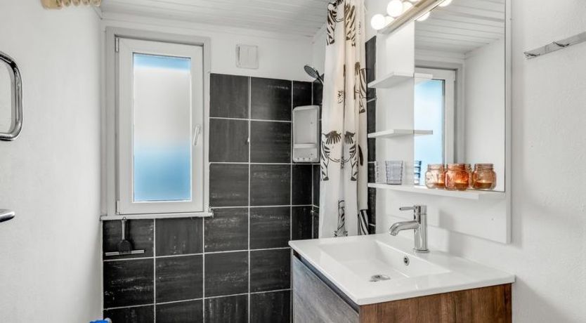 Photo of "Gudrund" - 800m to the fjord