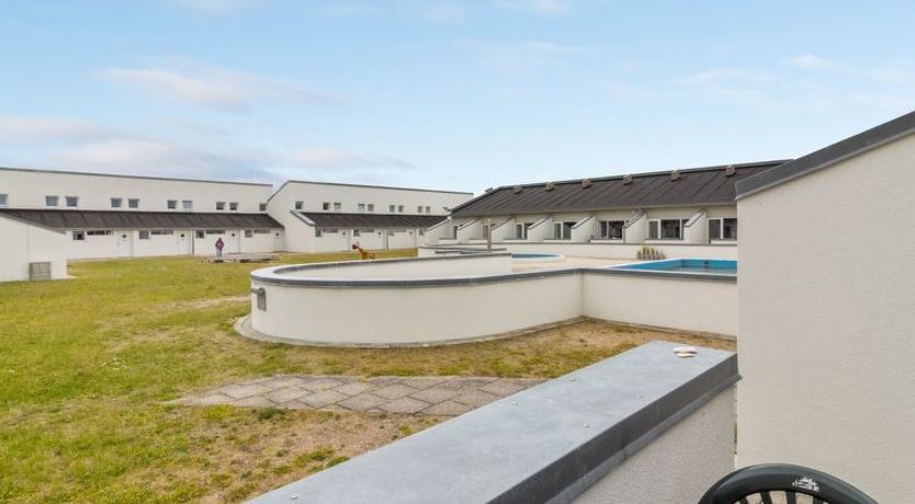 Photo of "Laris" - 150m from the sea