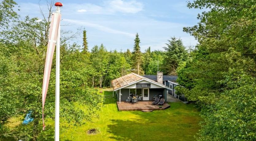 Photo of "Zölestine" - 1km from the sea