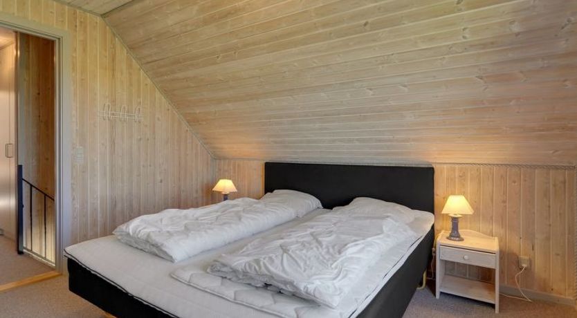 Photo of "Helfrida" - 350m from the sea