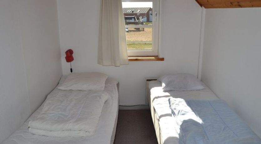 Photo of "Ester" - 2.3km from the sea