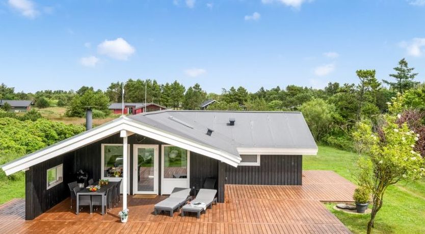 Photo of "Kari" - 900m from the sea