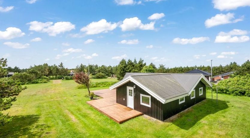 Photo of "Kari" - 900m from the sea