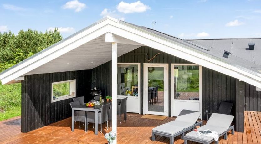 Photo of "Kari" - 900m from the sea