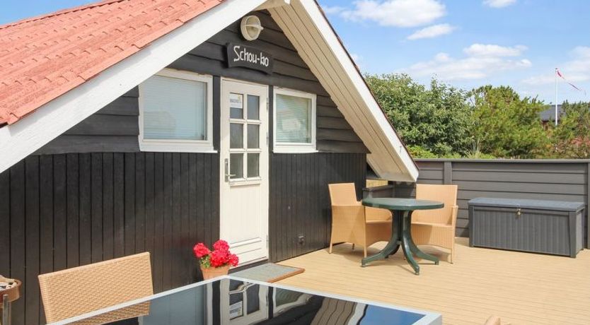 Photo of "Josie" - 200m from the sea