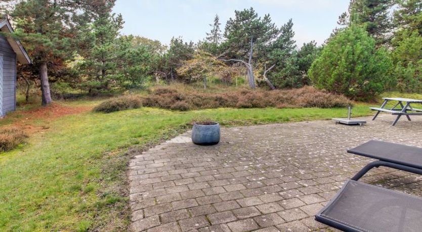 Photo of "Nauka" - 2.3km from the sea