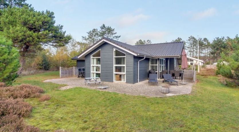 Photo of "Nauka" - 2.3km from the sea