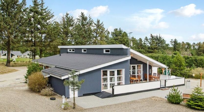 Photo of "Tascha" - 1.5km from the sea