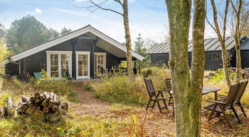 Photo of "Tanas" - 2km from the sea