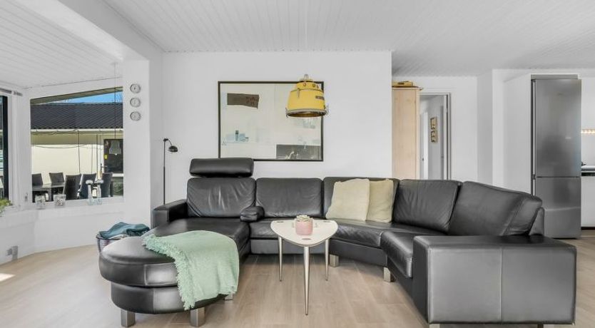 Photo of "Ehm" - 600m from the sea