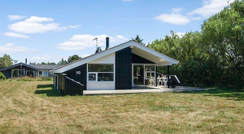 Photo of "Tia" - 900m from the sea