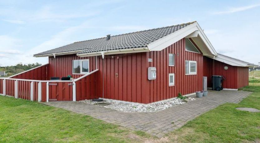 Photo of "Lien" - 160m from the sea