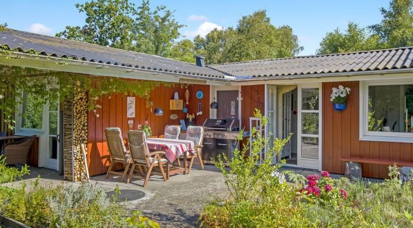 Photo of "Hartvig" - 800m from the sea