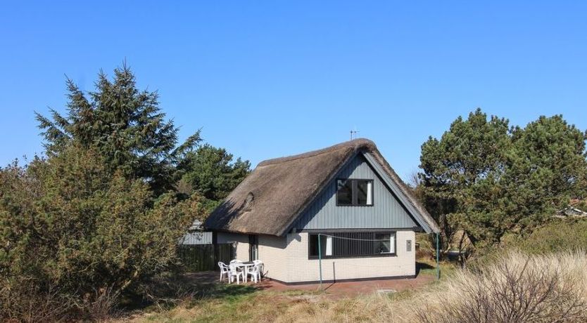 Photo of "Pisana" - 400m from the sea