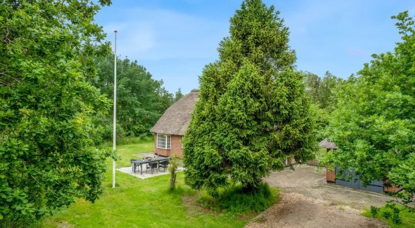 Photo of "Thoren" - 2km from the sea