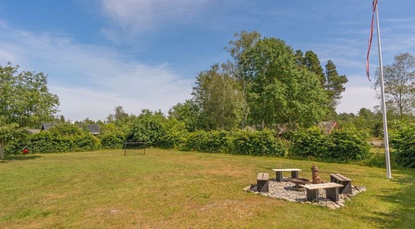 Photo of "Edith" - 1km from the sea