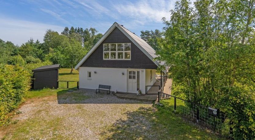 Photo of "Edith" - 1km from the sea