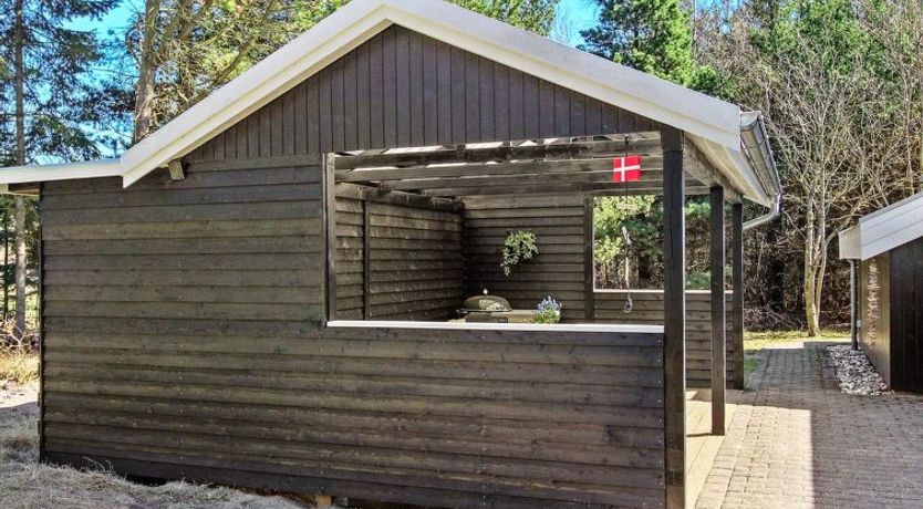 Photo of "Jensen" - 700m to the fjord