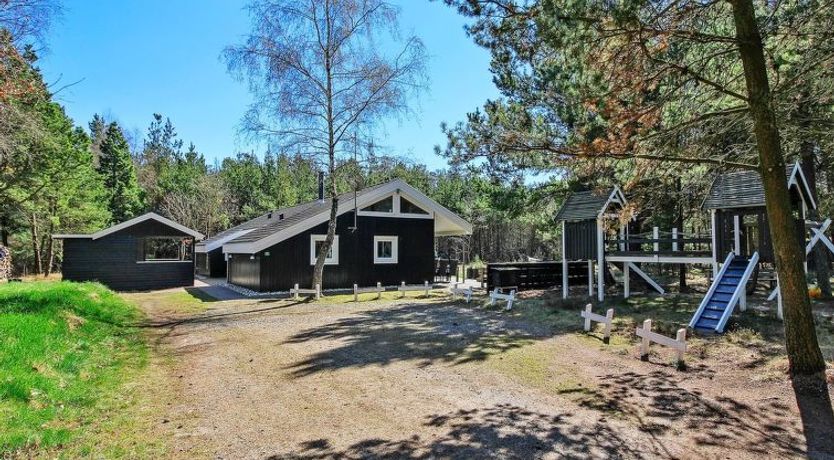 Photo of "Jensen" - 700m to the fjord