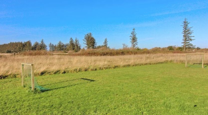 Photo of "Minna" - 975m from the sea