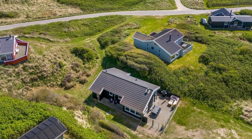 Photo of "Idalia" - 125m from the sea