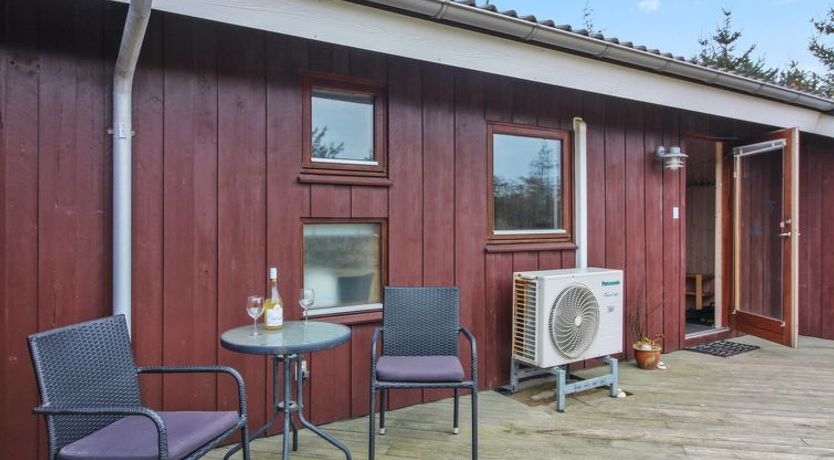 Photo of "Arngerd" - 450m from the sea