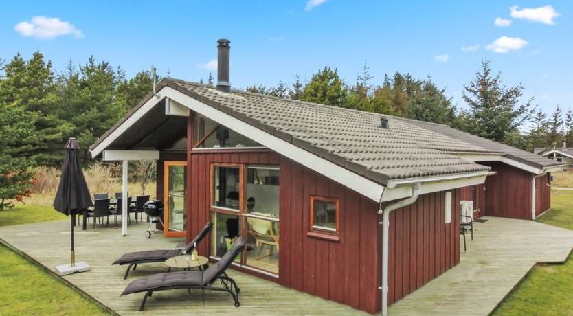 Photo of "Arngerd" - 450m from the sea