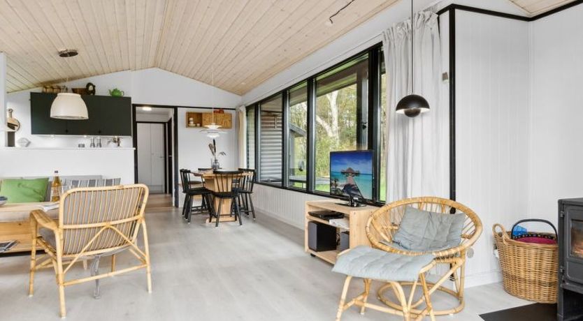 Photo of "Shayene" - 2.5km from the sea