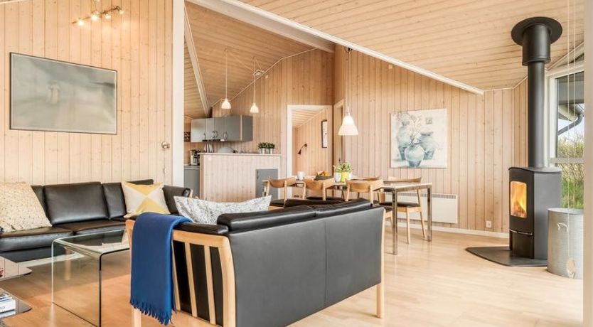 Photo of "Dory" - 1.0km from the sea