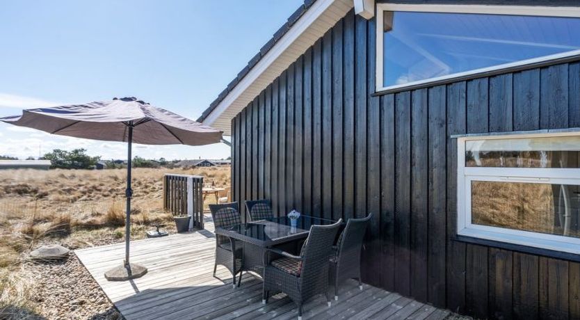 Photo of "Caro" - 807m from the sea