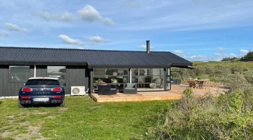 Photo of "Amalie" - 650m from the sea