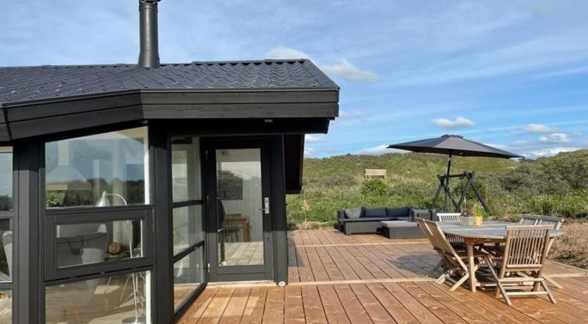 Photo of "Amalie" - 650m from the sea