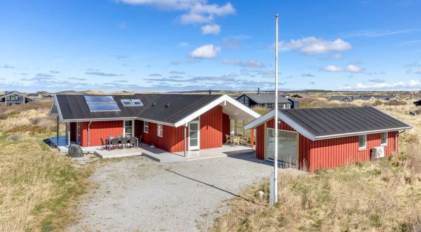 Photo of "Björnstjerne" - 400m from the sea