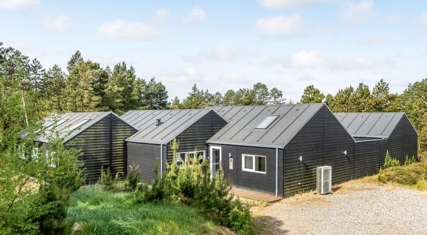 Photo of "Elke" - 3.5km from the sea