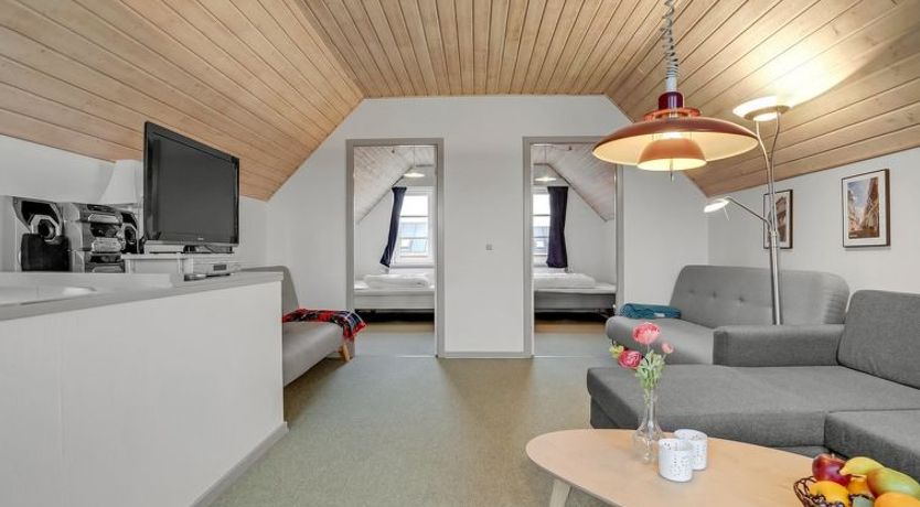 Photo of "Efraima" - 1.7km from the sea