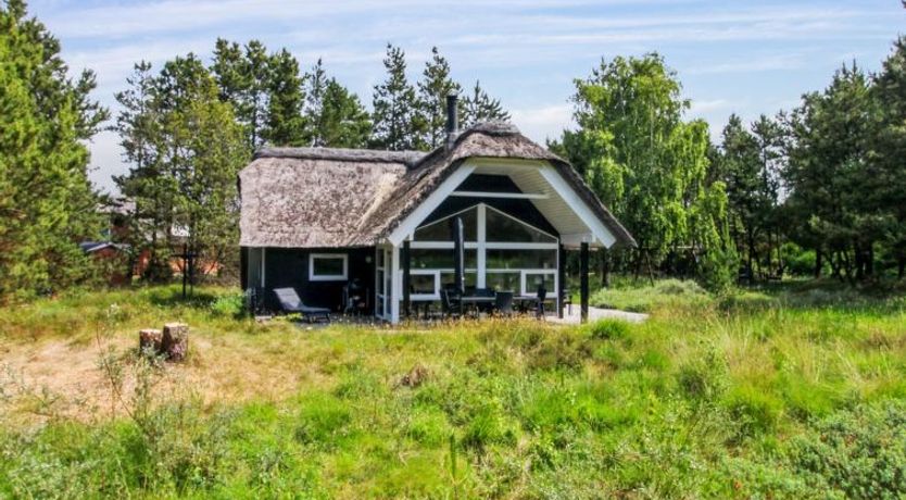 Photo of "Karri" - 1.1km from the sea