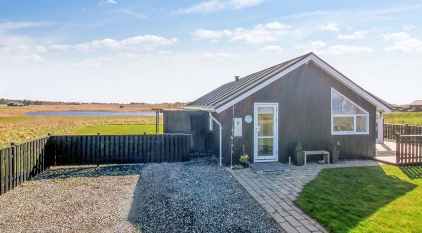 Photo of "Mirkka" - 1.5km from the sea