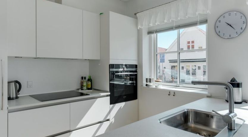 Photo of "Cornel" - 290m from the sea