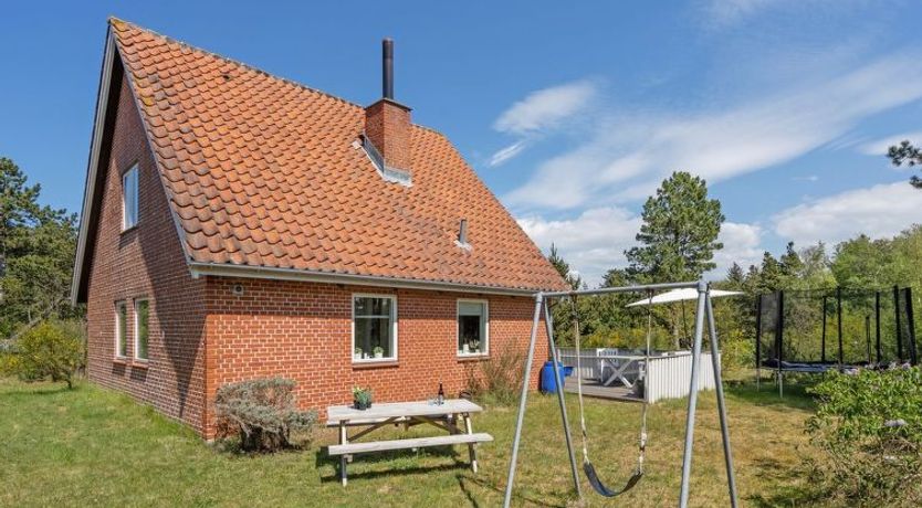 Photo of "Ridir" - 3.5km from the sea