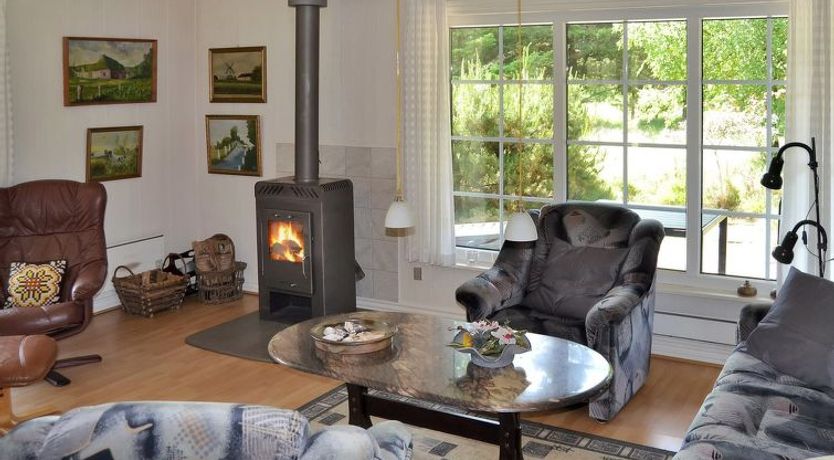 Photo of "Eilika" - 3.6km from the sea