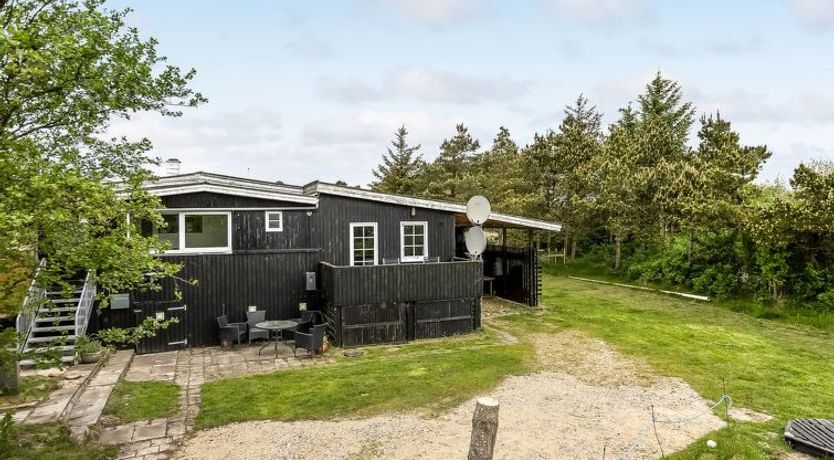 Photo of "Ulrich" - 500m from the sea