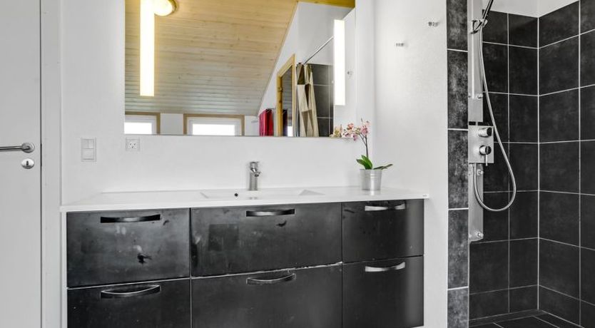 Photo of "Haghbarth" - 2.3km from the sea