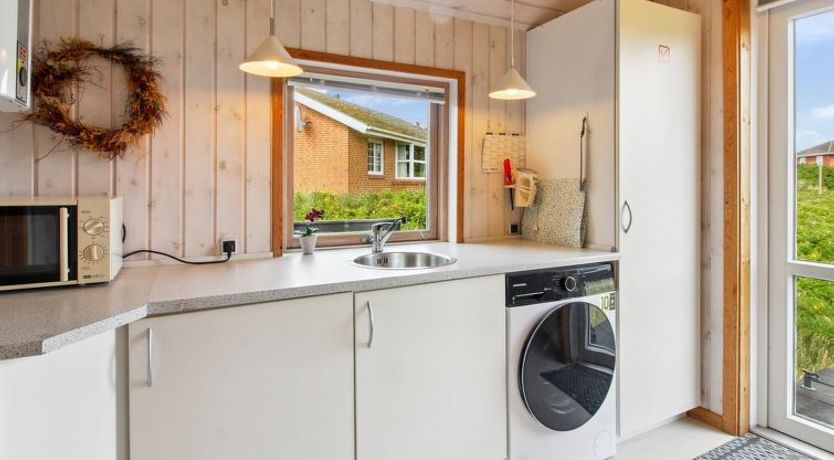 Photo of "Elmine" - 700m from the sea