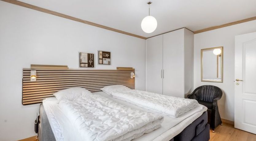 Photo of "Adelia" - 850m to the fjord