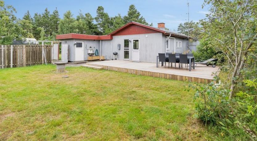 Photo of "Lippi" - 2.3km from the sea